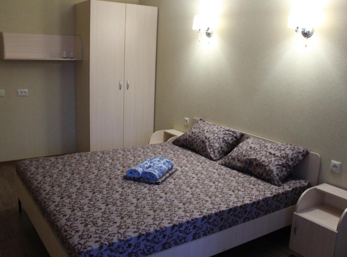 Гостевой Дом Pearl By The Sea نهر فونتانكا المظهر الخارجي الصورة
