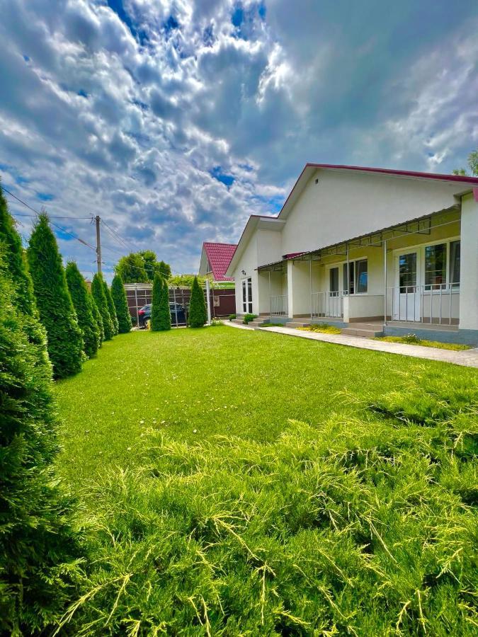Гостевой Дом Pearl By The Sea نهر فونتانكا المظهر الخارجي الصورة