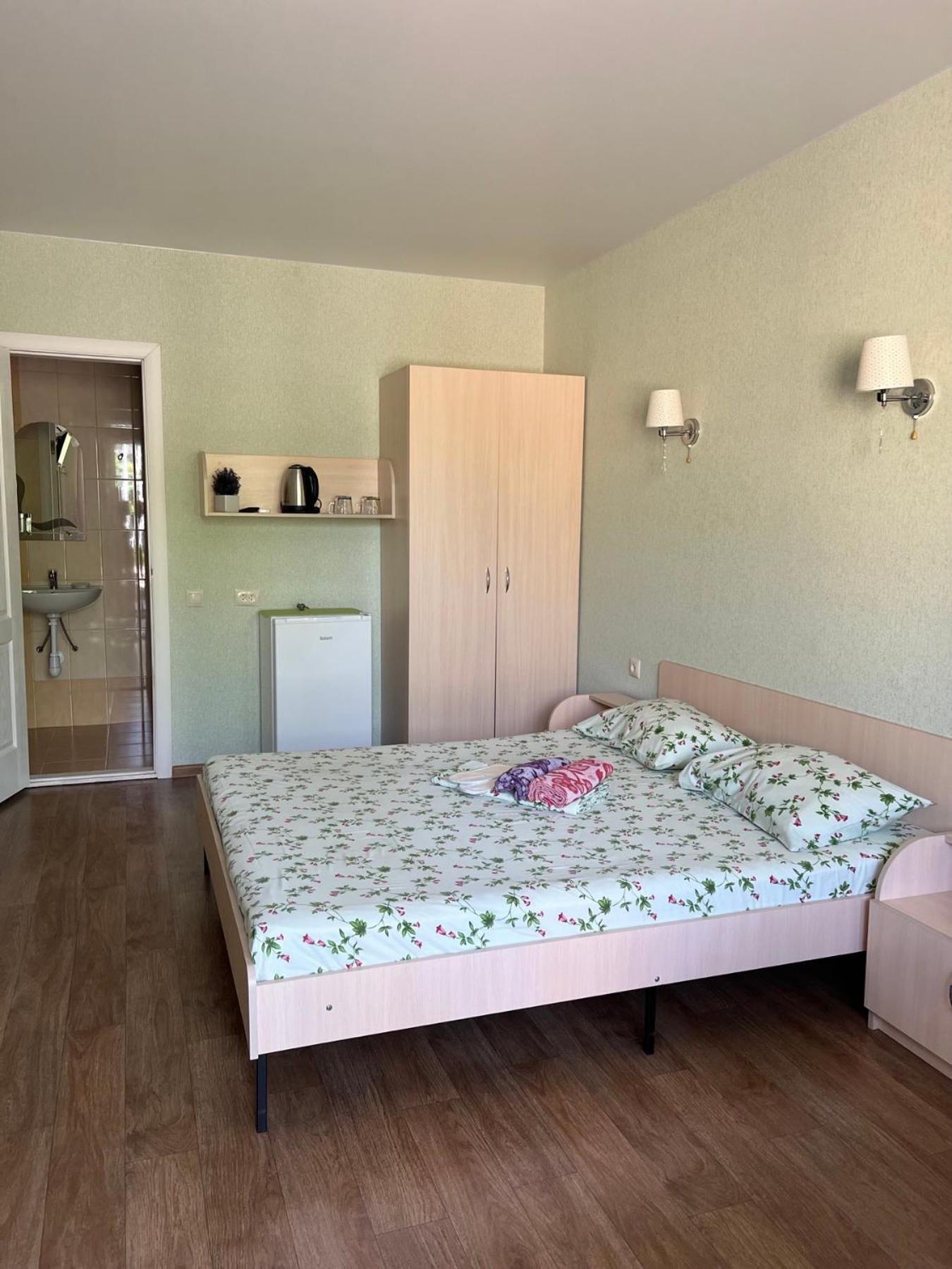 Гостевой Дом Pearl By The Sea نهر فونتانكا المظهر الخارجي الصورة